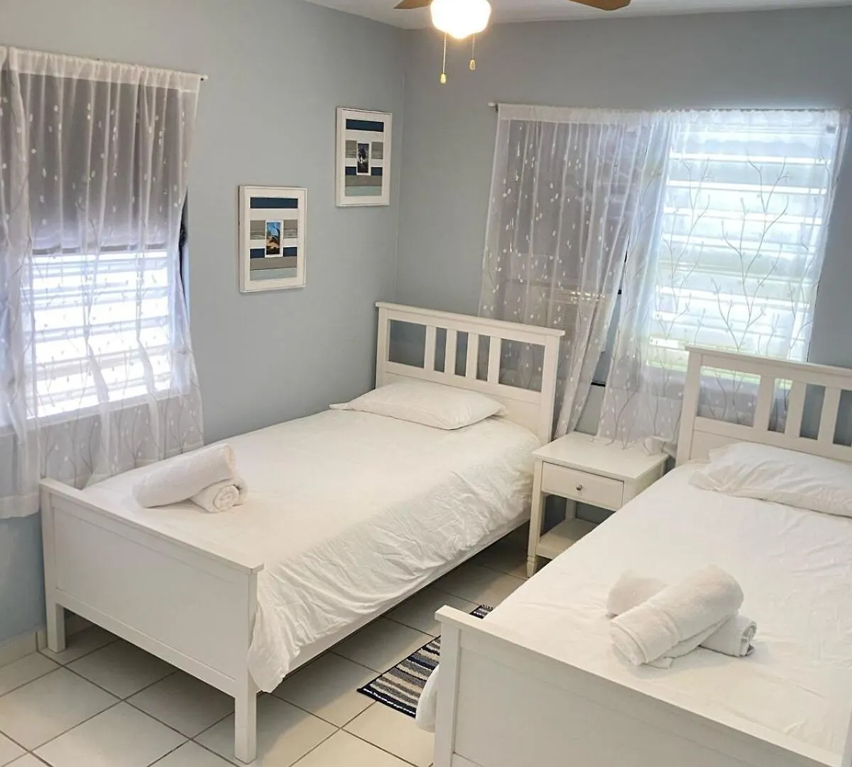 Seabreeze Family Beach Retreat Arecibo Casa vacanze